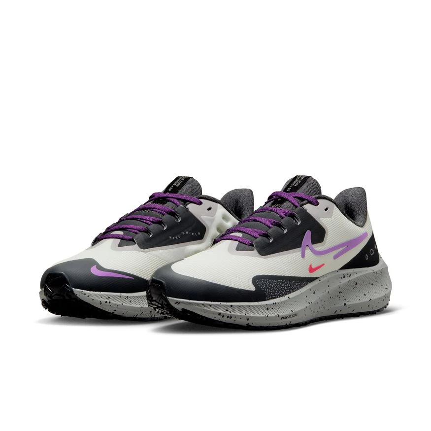 Women's Nike Air Zoom Pegasus 39 Shield - DO7626-003 7 Women's Nike Air Zoom Pegasus 39 Shield - DO7626-003 - Image 5