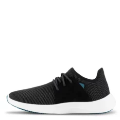 Vessi Women's Everyday Classic In Midnight Black -Potomac River Running SHOP vs sheomb 1007 3 1100x